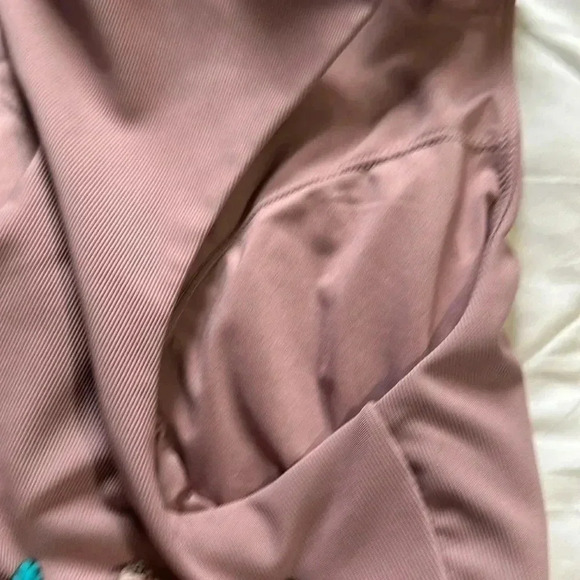 Kyodan pink ribbed mock crop sports bra size P/S - Picture 6 of 7